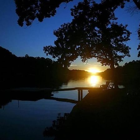 #09 - Large Lakeview One Bedroom- Pet Friendly Hot Springs Buitenkant foto