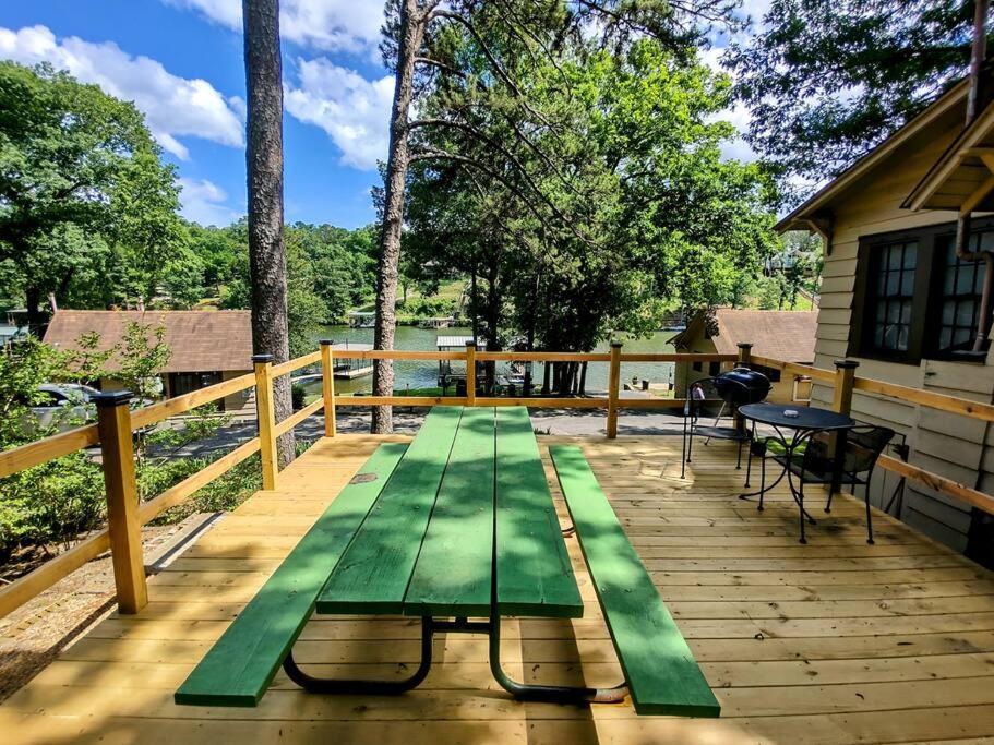 #09 - Large Lakeview One Bedroom- Pet Friendly Hot Springs Buitenkant foto
