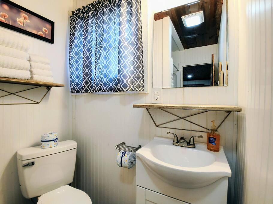 #09 - Large Lakeview One Bedroom- Pet Friendly Hot Springs Buitenkant foto