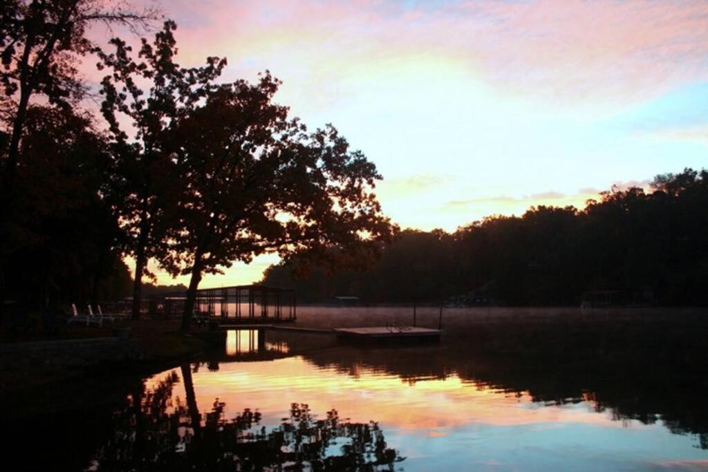 #09 - Large Lakeview One Bedroom- Pet Friendly Hot Springs Buitenkant foto
