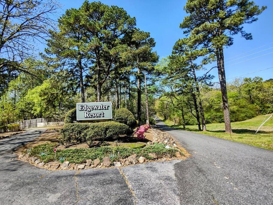#09 - Large Lakeview One Bedroom- Pet Friendly Hot Springs Buitenkant foto